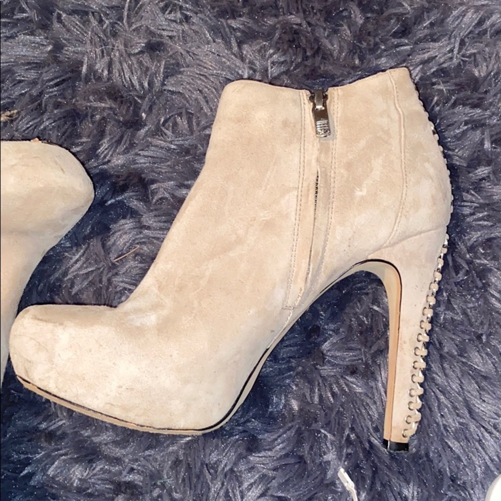 💖Vince Camuto Booties💖